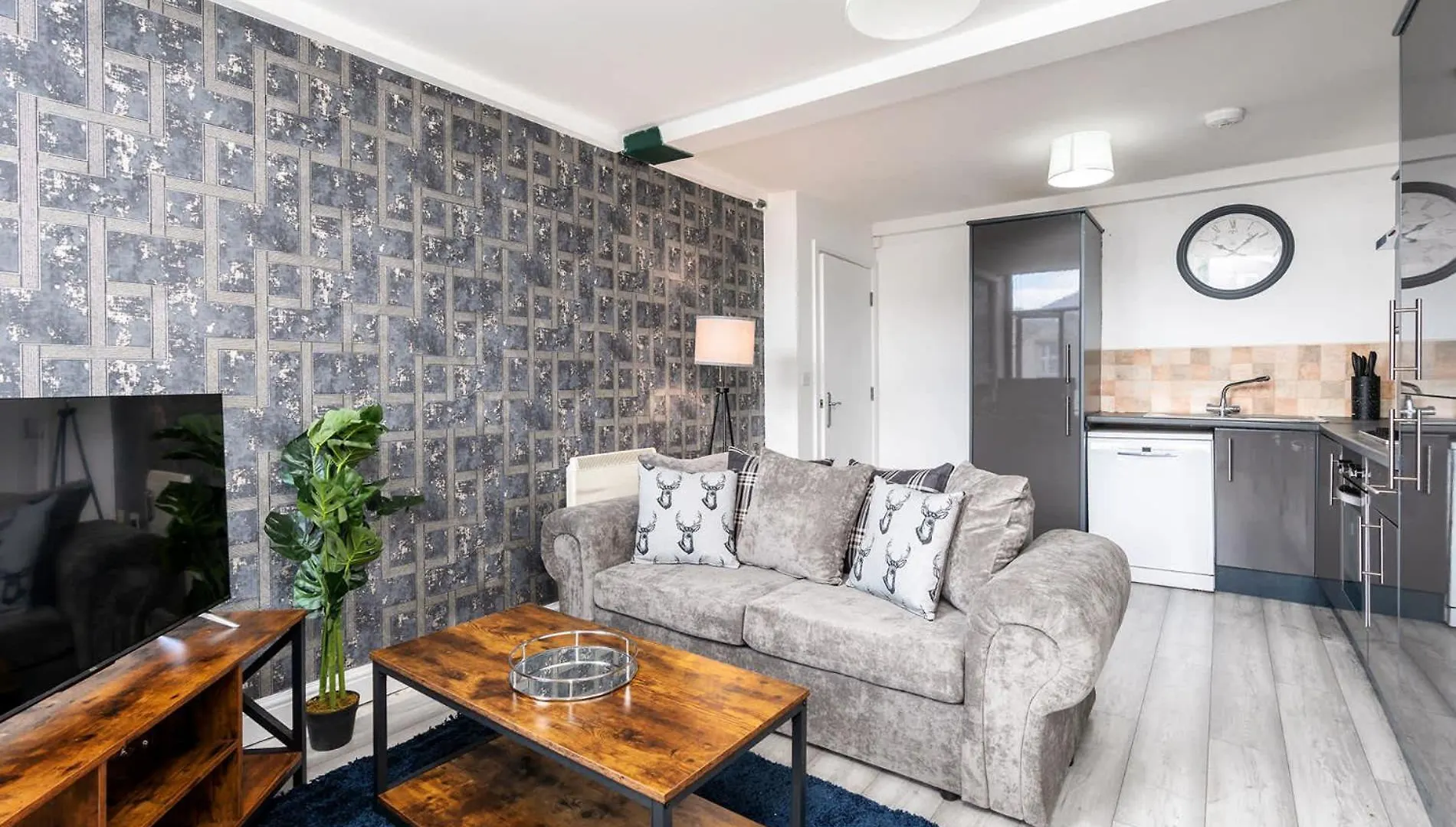 Apartment With Central Accommodation & Super Fast Wifi- Ideal For Leisure Contractors برادفورد 0*,  المملكة المتحدة
